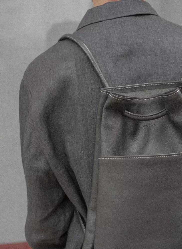 ELIA - STUDIO SARTA - Sac à dos en cuir souple artisanal – Image 5